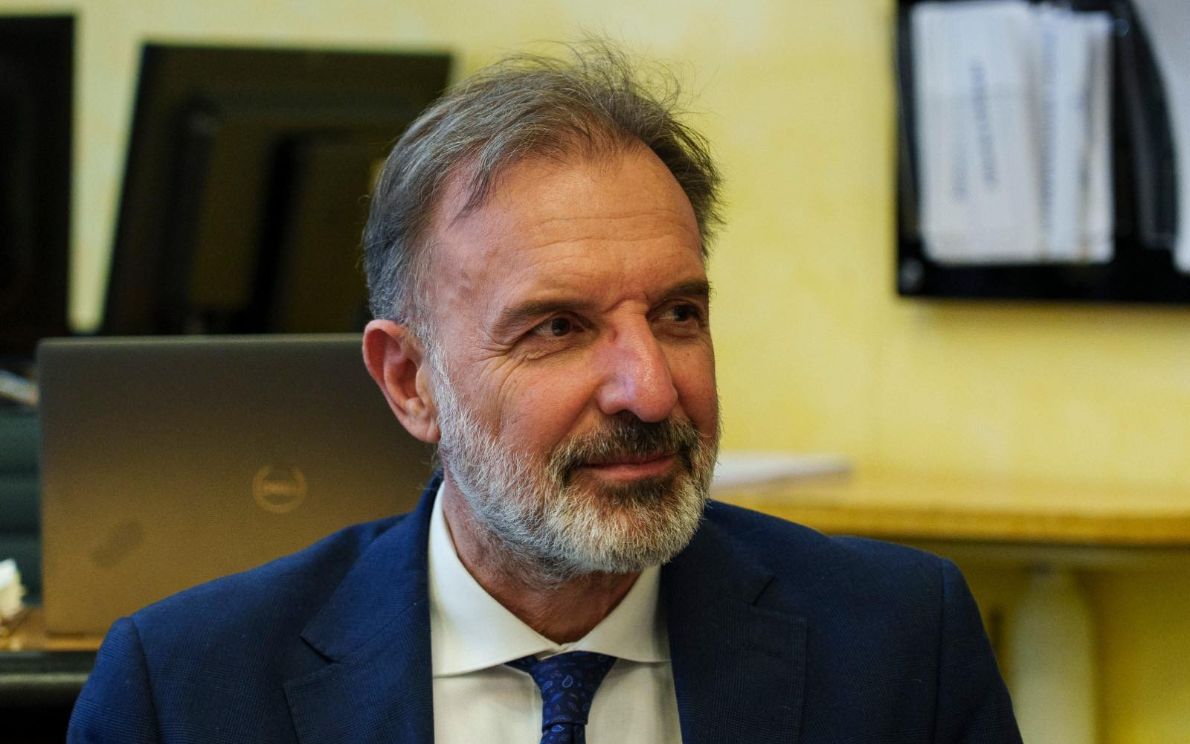 Massimo Bitonci, (Lega) - "L'economia veneta continua a dimostrare una forte capacità di investimento e sviluppo ma oggi le imprese si confrontano con un contesto finanziario ancora complesso e con una maggiore selettività nell'erogazione del credito"